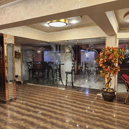 Oasis Hotel Heliopolis Kairo Exteriör bild
