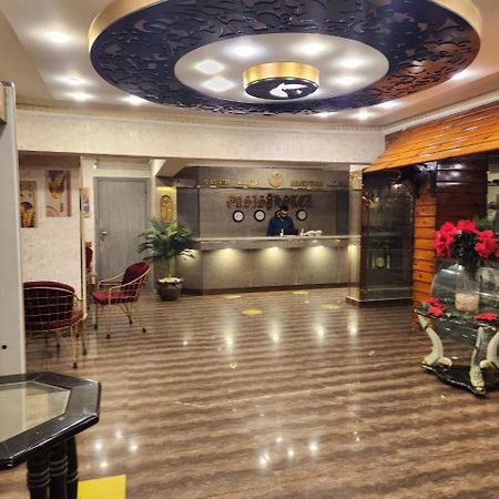 Oasis Hotel Heliopolis Kairo Exteriör bild