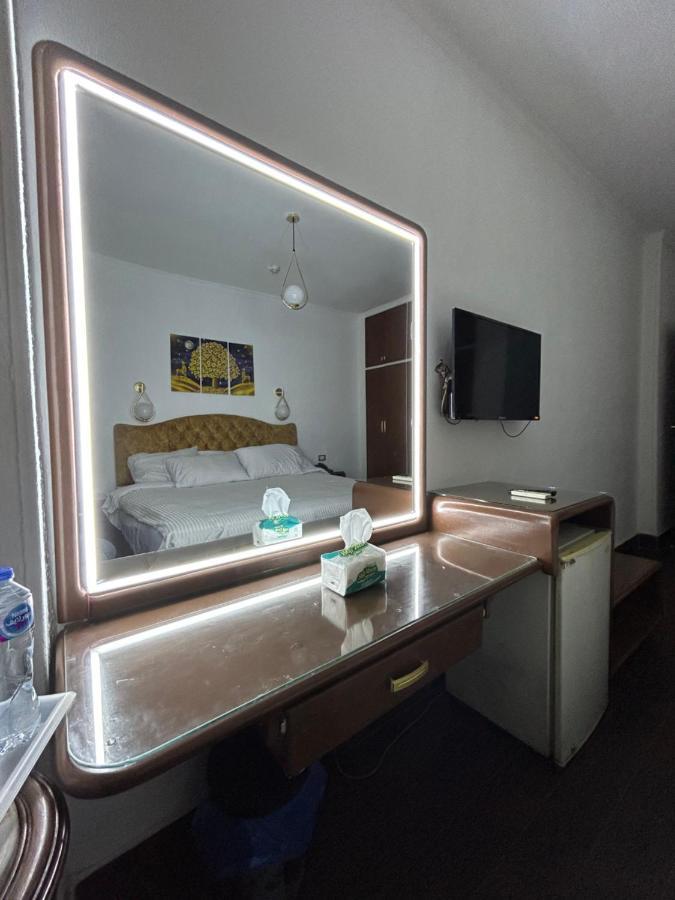 Oasis Hotel Heliopolis Kairo Exteriör bild