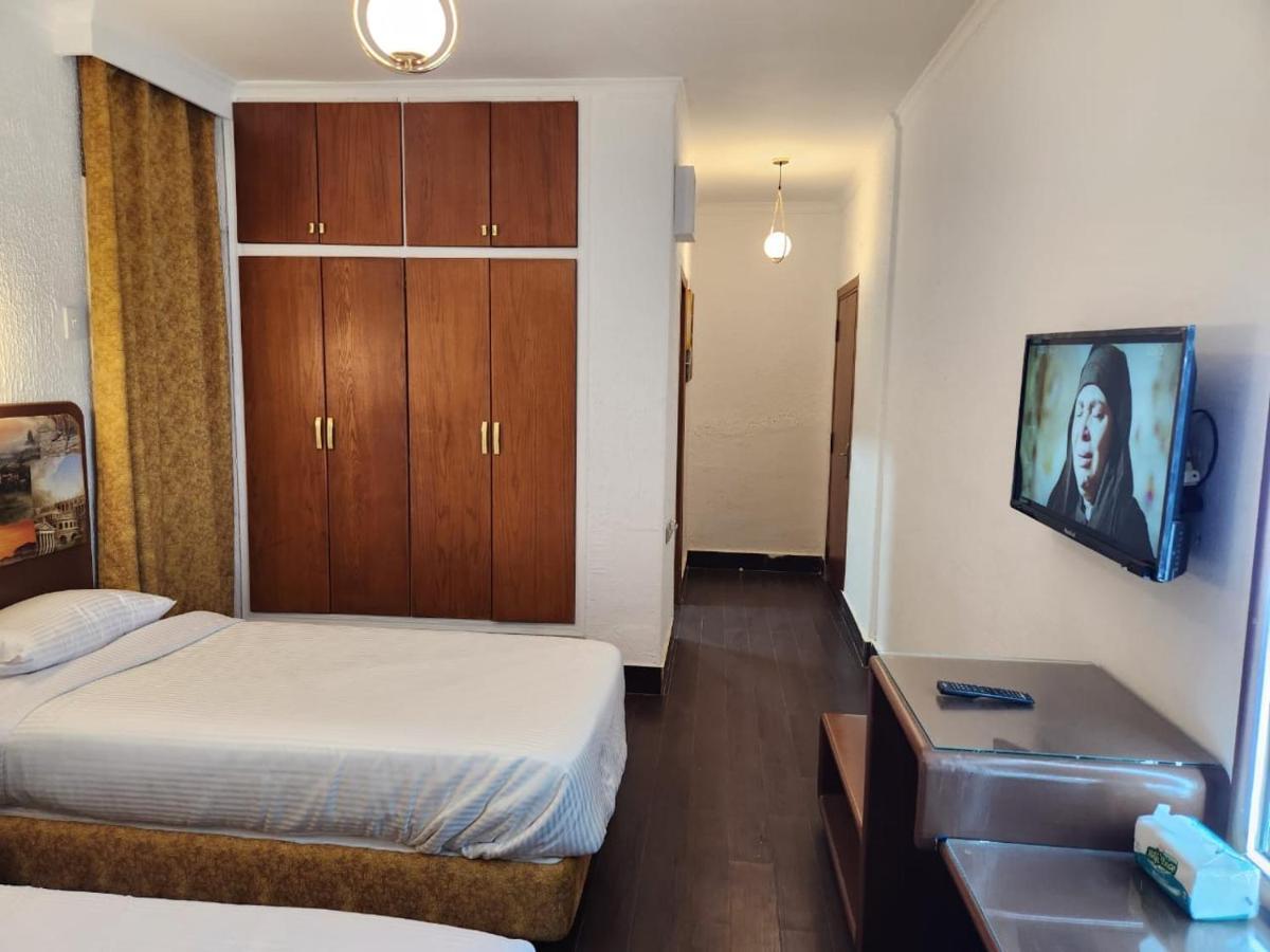 Oasis Hotel Heliopolis Kairo Exteriör bild