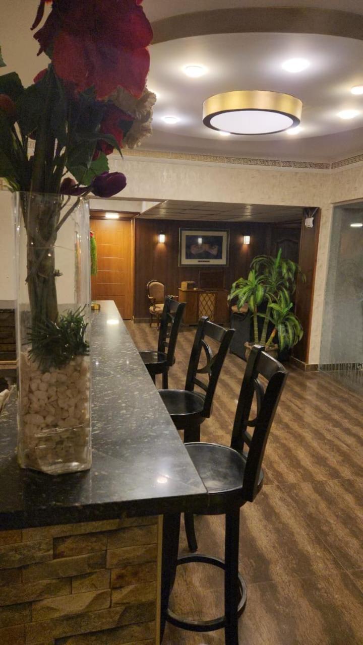 Oasis Hotel Heliopolis Kairo Exteriör bild