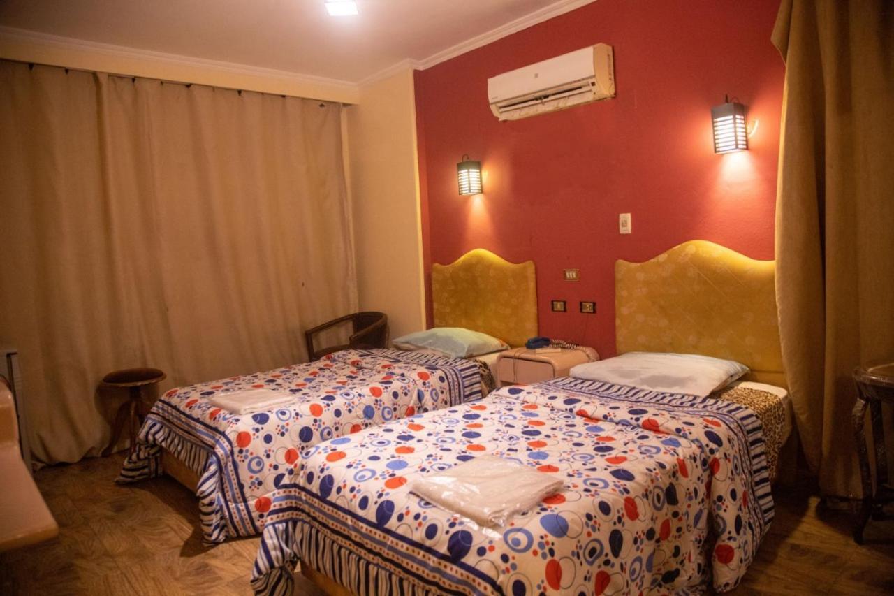 Oasis Hotel Heliopolis Kairo Rum bild