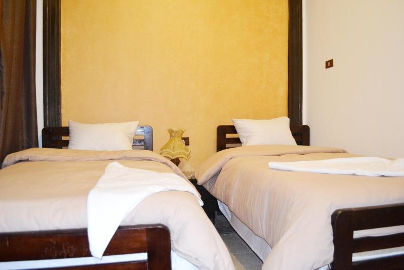 Oasis Hotel Heliopolis Kairo Exteriör bild